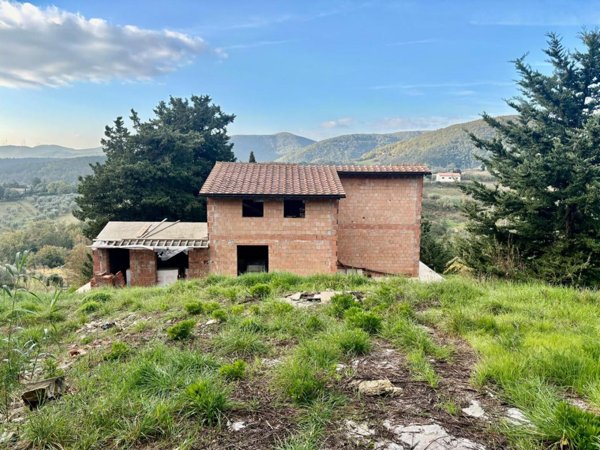 casa indipendente in vendita a Chianni