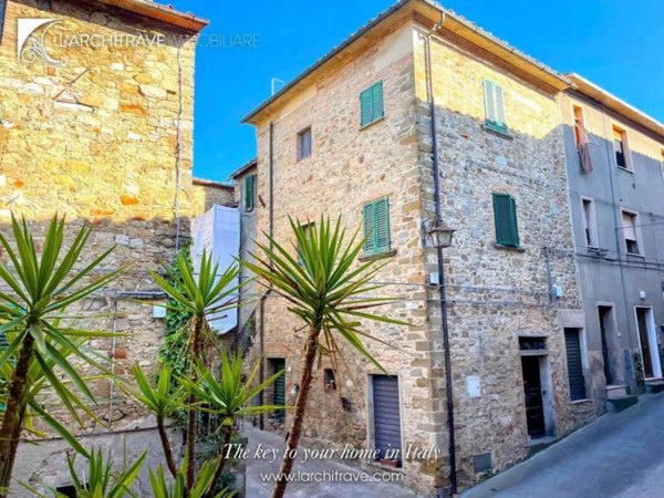 casa indipendente in vendita a Chianni