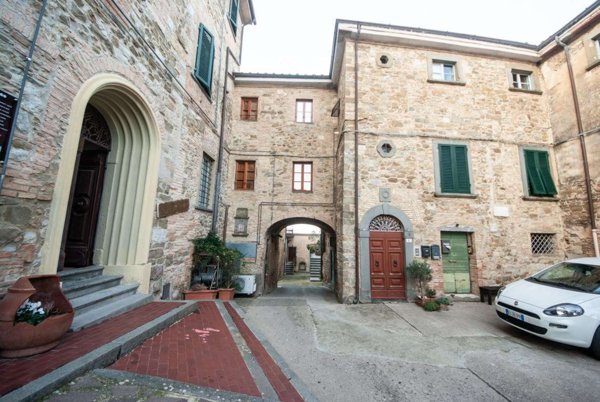 appartamento in vendita a Chianni in zona Rivalto
