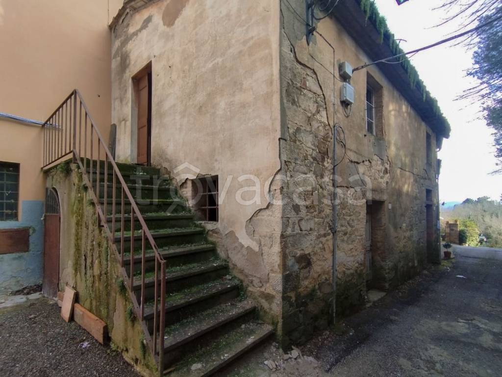 appartamento in vendita a Chianni in zona Rivalto