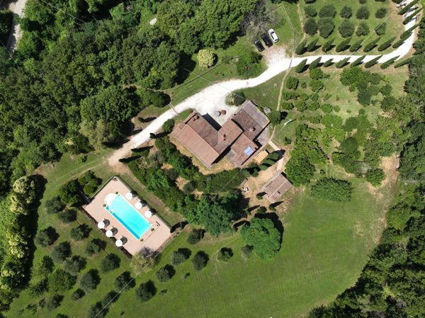 casa indipendente in vendita a Chianni in zona Rivalto