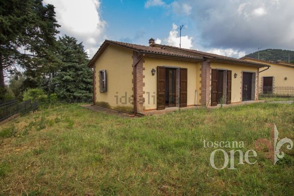 casa indipendente in vendita a Chianni in zona Rivalto