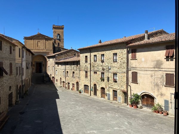 casa indipendente in vendita a Chianni