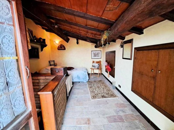 casa indipendente in vendita a Chianni