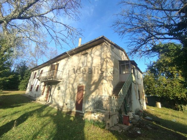 casale in vendita a Chianni