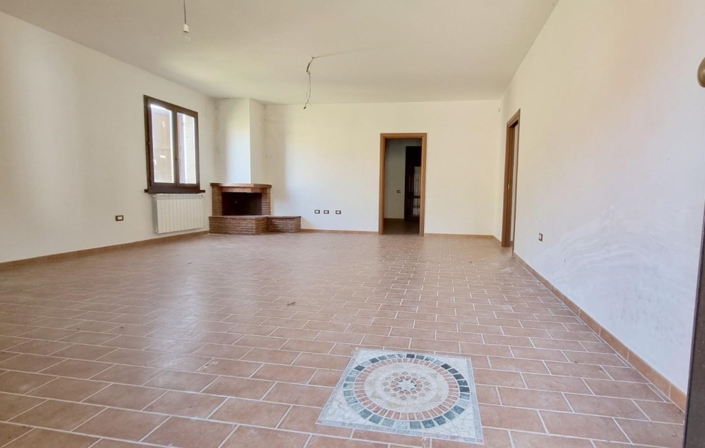 casa indipendente in vendita a Chianni