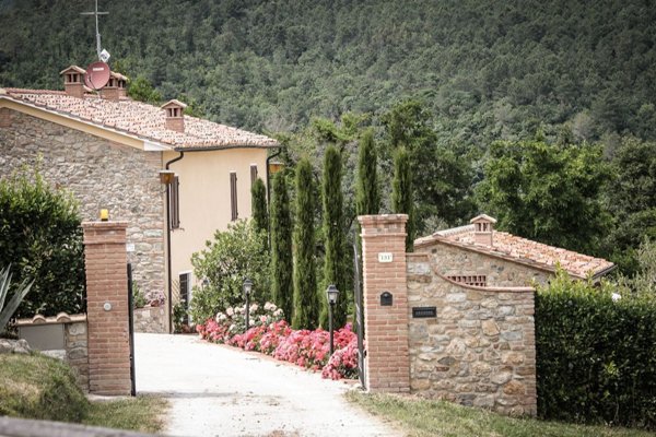 casale in vendita a Chianni