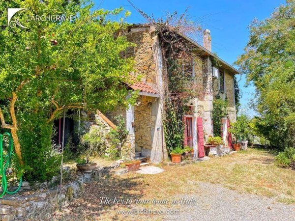 casa indipendente in vendita a Chianni