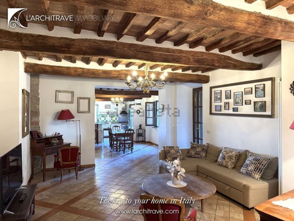 casa indipendente in vendita a Chianni