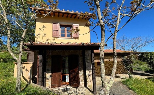 casale in vendita a Chianni