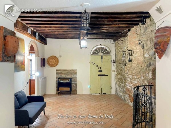 casa indipendente in vendita a Chianni