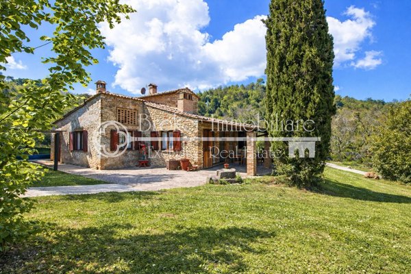 casale in vendita a Chianni