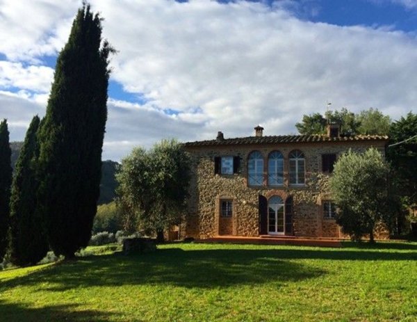 esavano in vendita a Chianni