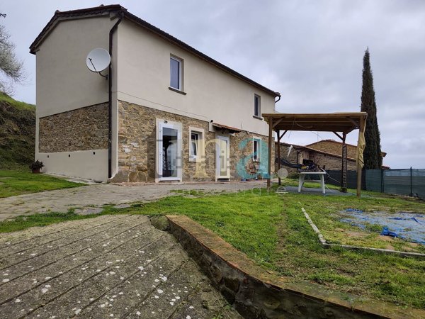 casale in vendita a Chianni in zona Rivalto