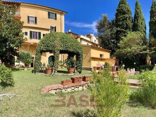 casa indipendente in vendita a Chianni in zona La Pescaia