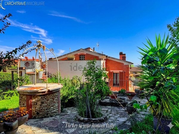 casa indipendente in vendita a Chianni