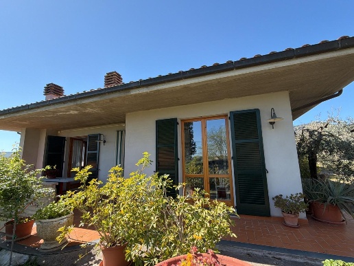 casa indipendente in vendita a Chianni