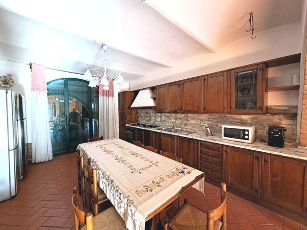 casa indipendente in vendita a Chianni in zona La Pescaia