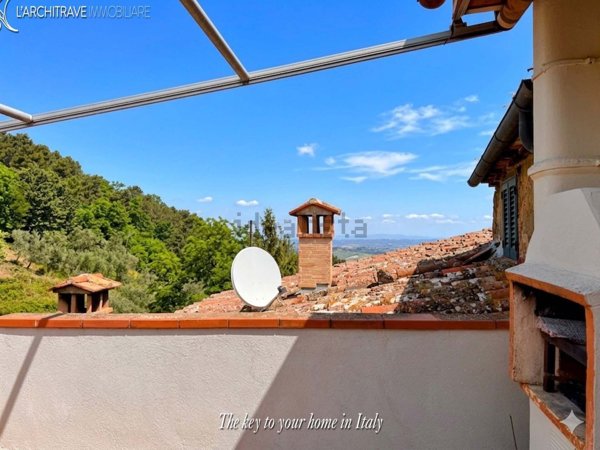 casa indipendente in vendita a Chianni in zona Sassi Bianchi