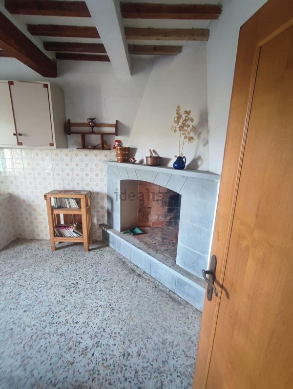 intera palazzina in vendita a Chianni