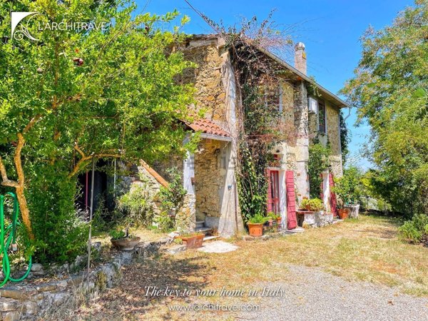 casa indipendente in vendita a Chianni in zona La Fornace