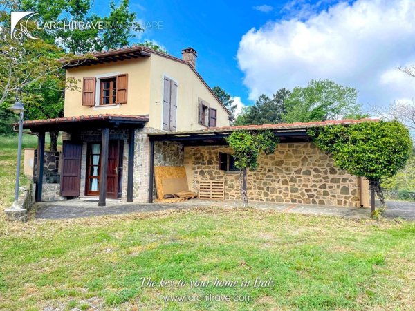 casa indipendente in vendita a Chianni in zona Rivalto