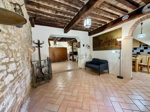 appartamento in vendita a Chianni in zona La Pescaia