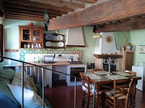 appartamento in vendita a Chianni in zona La Pescaia