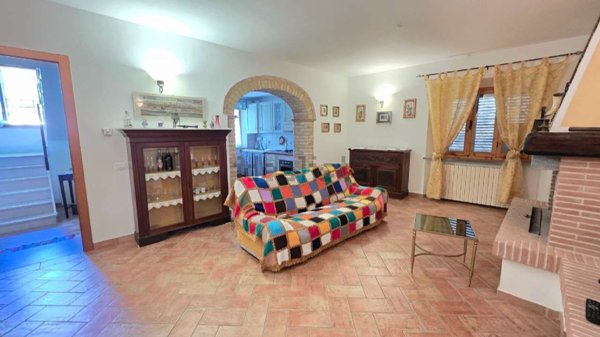 casa indipendente in vendita a Chianni