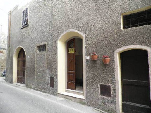 appartamento in vendita a Chianni in zona La Pescaia