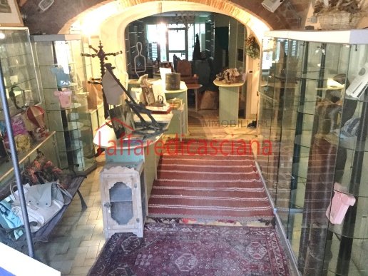 appartamento in vendita a Chianni in zona La Pescaia