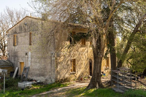casale in vendita a Chianni in zona La Pieve