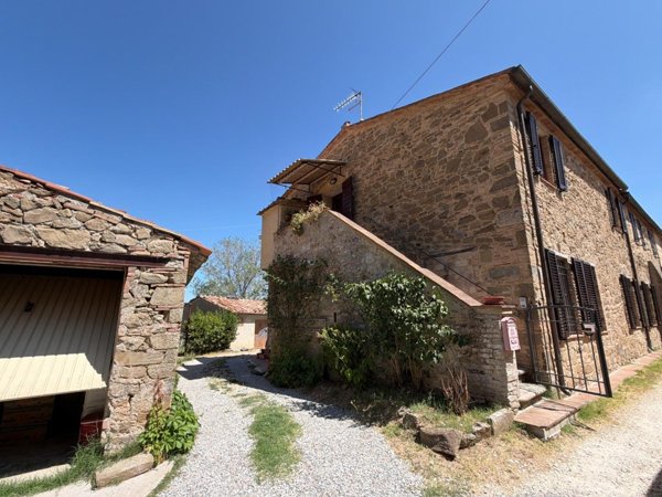 appartamento in vendita a Chianni in zona Rivalto