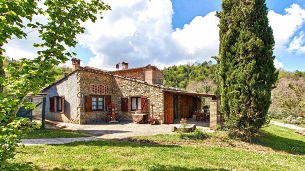casale in vendita a Chianni in zona La Pescaia