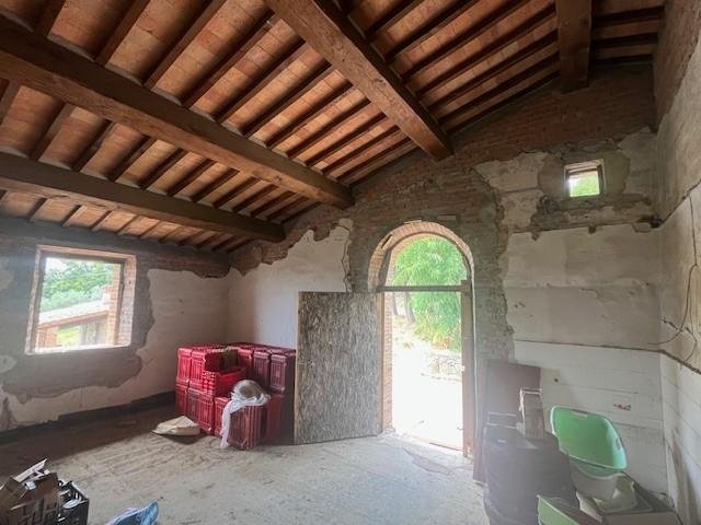casa indipendente in vendita a Chianni in zona La Pescaia