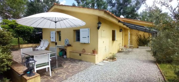 casa indipendente in vendita a Fauglia