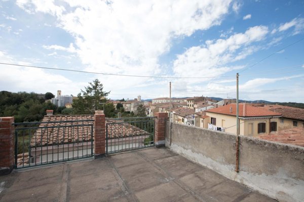 casa semindipendente in vendita a Fauglia