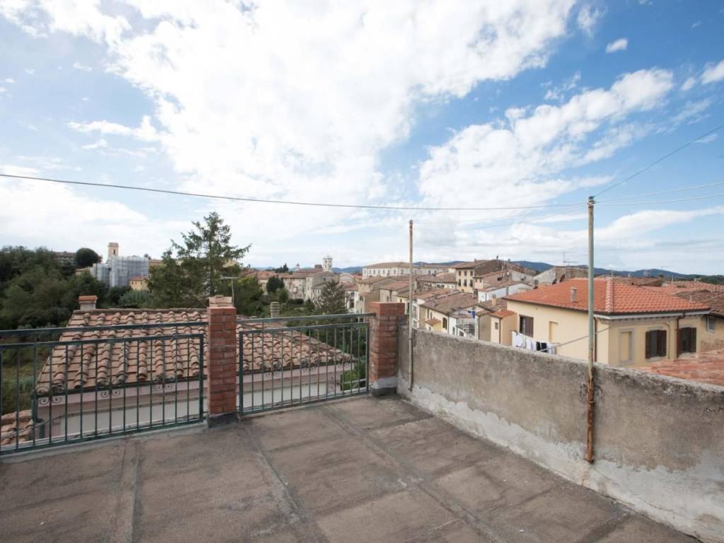 casa semindipendente in vendita a Fauglia