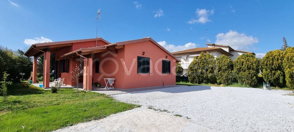 casa indipendente in vendita a Fauglia