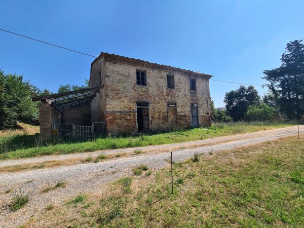 casale in vendita a Fauglia