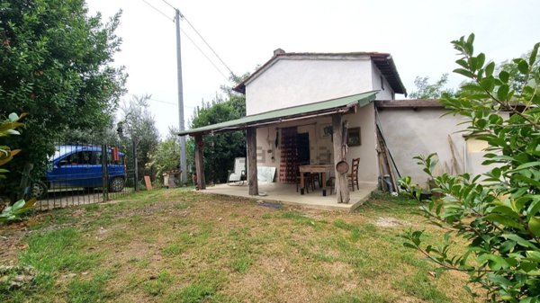 casa indipendente in vendita a Fauglia