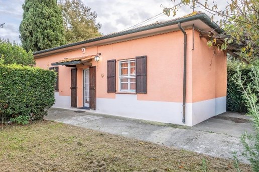 casa indipendente in vendita a Fauglia in zona Valtriano