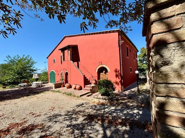 casale in vendita a Fauglia