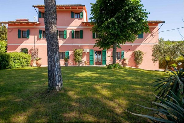 casale in vendita a Fauglia