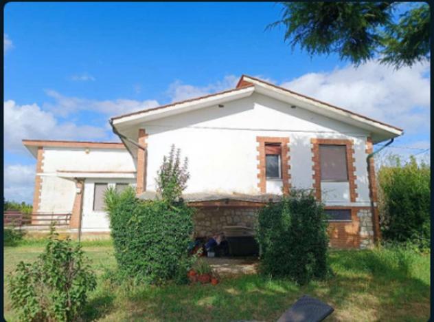 casa indipendente in vendita a Fauglia in zona Valtriano