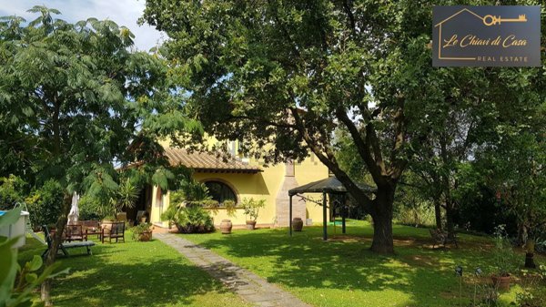 casale in vendita a Fauglia