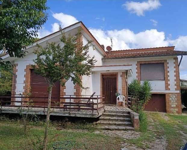 casa indipendente in vendita a Fauglia