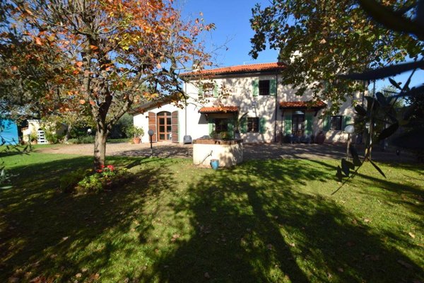 casa indipendente in vendita a Fauglia in zona Valtriano