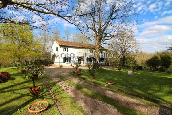casale in vendita a Fauglia