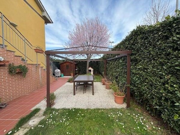 appartamento in vendita a Fauglia in zona Valtriano